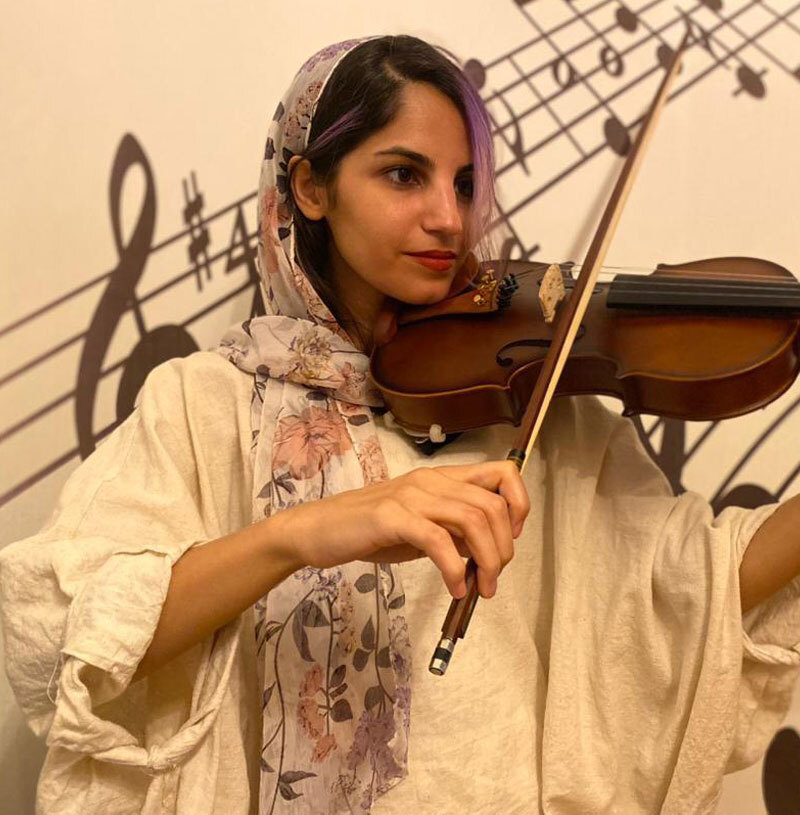 شکوفه ثابتی