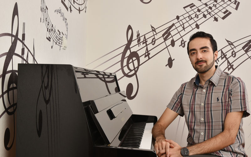 نیما طباطبایی 